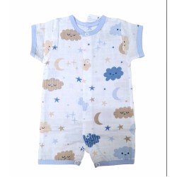 Бебешки летен муселинов ромпър в бяло и синьо с облачета