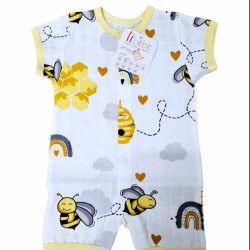 Бебешки летен муселинов ромпър в бяло с Пчелички Бебешки летен муселинов ромпър в бяло с Пчелички