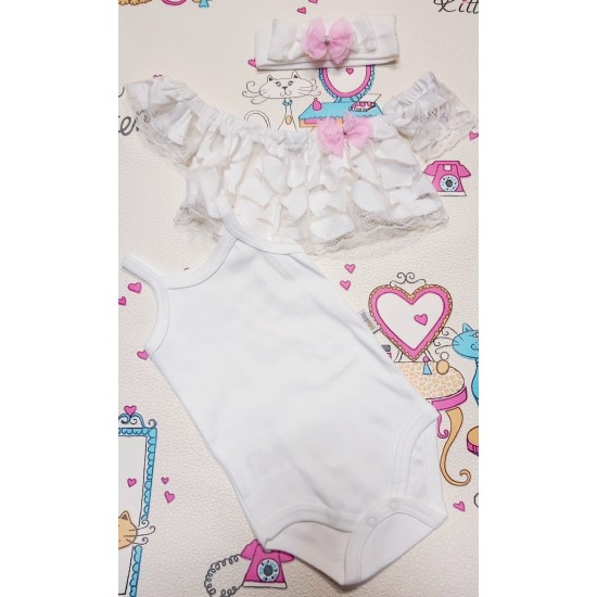 Бебешко боди с бяла дантела и лента за коса