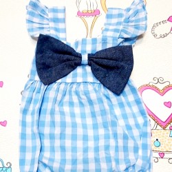 Бебешко боди с лента за коса в синьо и бяло каре Бебешко боди с лента за коса в синьо и бяло каре