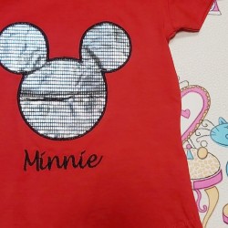 Червена детска тениска с Мини в сребристо Червена детска тениска с Мини в сребристо