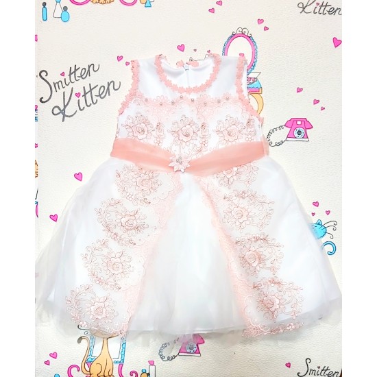 Официална детска рокля в бяло и праскова с тюл Официална детска рокля в бяло и праскова с тюл