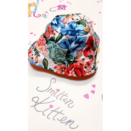 Детска рокля с тюл в оранжево с цветя с шапка Детска рокля с тюл в оранжево с цветя с шапка