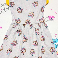 Детска рокля в бежово с Еднорози