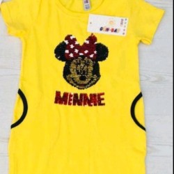 Жълта детска рокля с Мини и обръщащи пайети Жълта детска рокля с Мини и обръщащи пайети