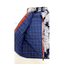 Преходен елек за момче в сиво и черно Преходен елек за момче в сиво и черно