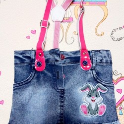 Бебешки комплект с боди и дънкова пола с тиранти Бебешки комплект с боди и дънкова пола с тиранти