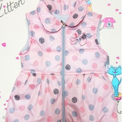 Детски шушляков елек в розово на точки за момиче Детски шушляков елек в розово на точки за момиче