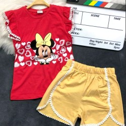 Детски летен комплект с червена блуза и жълти къси панталони с Мини Маус Детски летен комплект с червена блуза и жълти къси панталони с Мини Маус