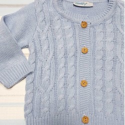 Бебешка жилетка в светло синьо Бебешка жилетка в светло синьо