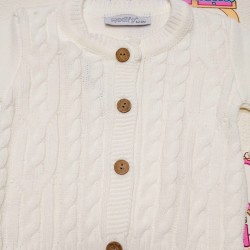 Бебешка жилетка в бяло Бебешка жилетка в бяло