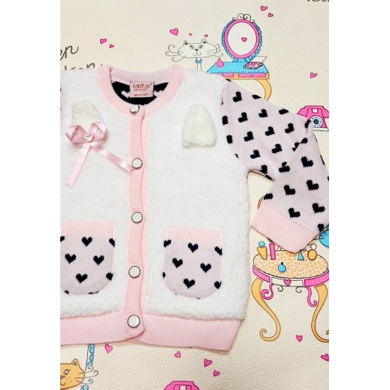 Бебешка жилетка Сърчица в бяло и розово с ушички