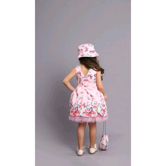 Детска разкошна рокля в розово с пеперуди с чанта и шапка