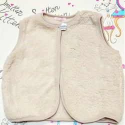 Пухкав бежов елек Пухкав бежов елек