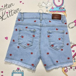 Детски дънкови къси панталони с червени сърца