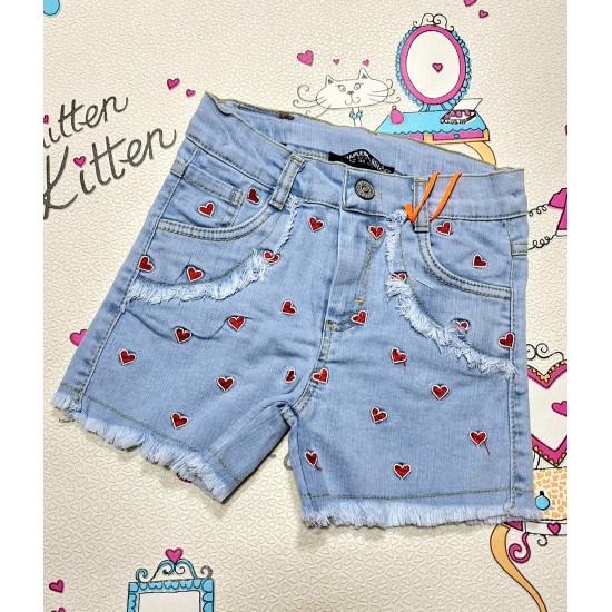 Детски дънкови къси панталони с червени сърца