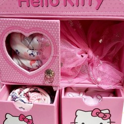 Подаръчна бутикова кутия за бебе Hello Kitty Подаръчна бутикова кутия за бебе Hello Kitty