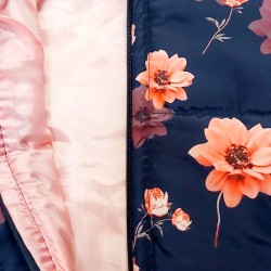 Шушляков елек на цветя в тъмносиньо Шушляков елек на цветя в тъмносиньо