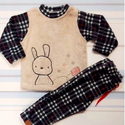 Пухкав бебешки комплект ,,Зайо