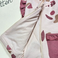 Бебешки мек пухкав елек в бежово и бордо с цип