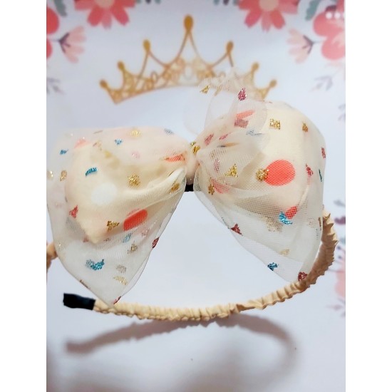 Диадема с пухкава панделка в бежово