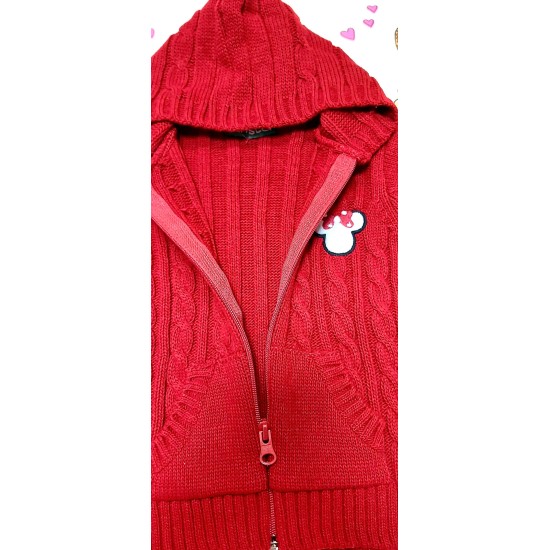 Детска плетена жилетка в червено