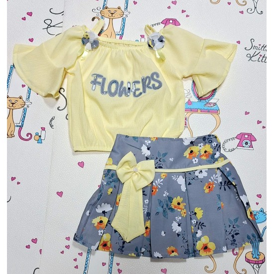 Детски летен комплект от блуза в жълто и сива пола на цветя Детски летен комплект от блуза в жълто и сива пола на цветя