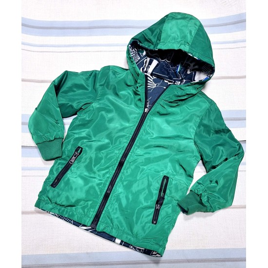 Детско двулицево преходно яке в зелено с комикси Детско двулицево преходно яке в зелено с комикси