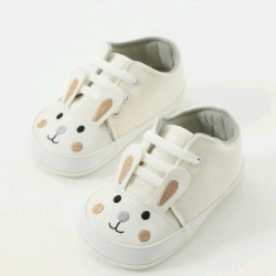 Бебешки буйки/кецове в бяло  Зайчета