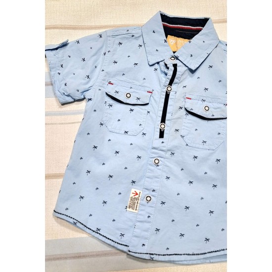 Детска лятна риза в светло синьо с якичка и джобчета