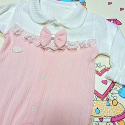 Бебешки елегантен гащеризон в бяло и розово с якичка