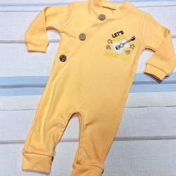 Бебешки памучен гащеризон в жълто Китара Бебешки памучен гащеризон в жълто Китара