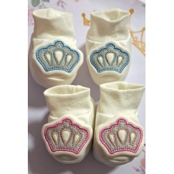 Бебешки памучни терлички в розово или синьо  Коронки