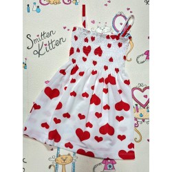 Детска лятна рокля с презрамки в бяло с червени сърца Детска лятна рокля с презрамки в бяло с червени сърца