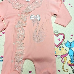 Луксозен бебешки гащеризон с дантела в розово и лента за коса  Лебед