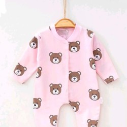 Бебешки памучен гащеризон в розово с мечета Бебешки памучен гащеризон в розово с мечета