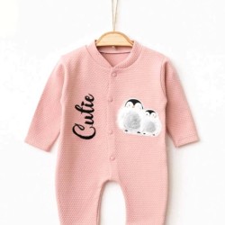Бебешки гащеризон в розово с Пингвинчета Бебешки гащеризон в розово с Пингвинчета