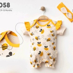 Бебешки летен гащеризон с лента за коса Пчелички Бебешки летен гащеризон с лента за коса Пчелички