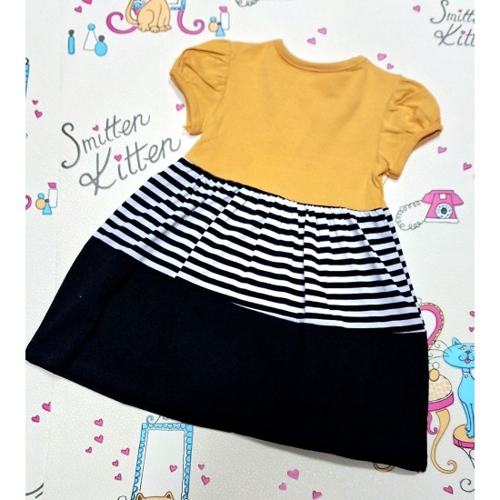 Детска лятна рокля в жълто и черно райе с Мини Маус Детска лятна рокля в жълто и черно райе с Мини Маус