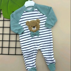 Бебешки гащеризон в бяло и зелено райе Мечо с папионка Бебешки гащеризон в бяло и зелено райе Мечо с папионка