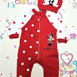 Бебешки гащеризон в червено и бяло с Мини Маус и шапка