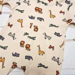 Бебешки гащеризон в бежово с диви животни