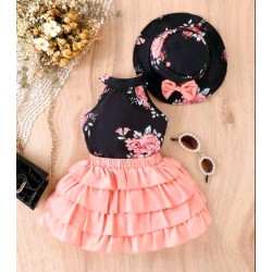 Красив летен детски комплект от пола,блуза и шапка в розово и черно с рози Красив летен детски комплект от пола,блуза и шапка в розово и черно с рози