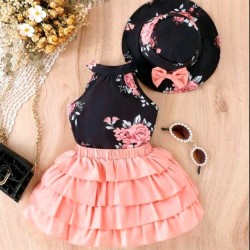 Красив летен детски комплект от пола,блуза и шапка в розово и черно с рози Красив летен детски комплект от пола,блуза и шапка в розово и черно с рози