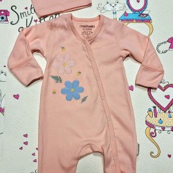 Бебешки гащеризон в прасковено розово с шапка