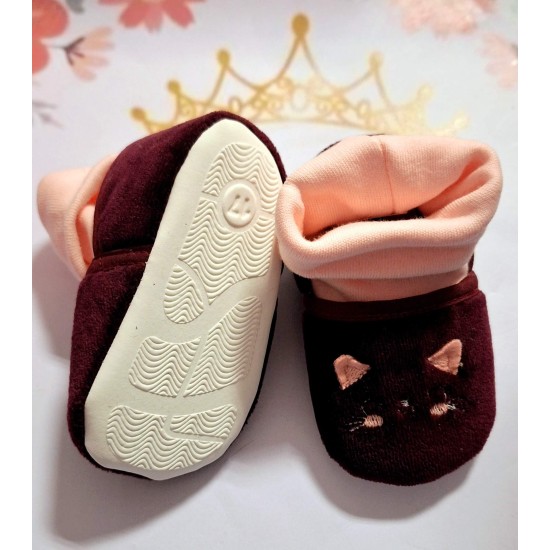 Бебешки памучни буйки чорап в бордо или бяло