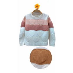 Детски пуловер от меко плетиво в бяло и розово на сърчица