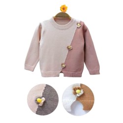 Детски пуловер от меко плетиво в нежно розово с цветчета