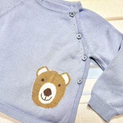 Бебешки пуловер от фино плетиво в синьо с мече