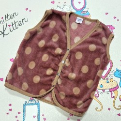 Детски мек елек в розово на точки